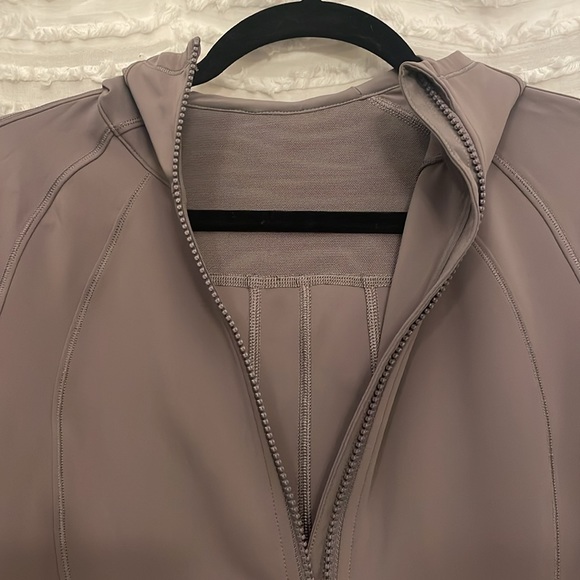 NWOT Lululemon Jacket - Picture 6 of 6
